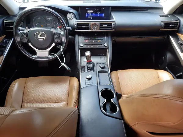 JTHCM1D27H5017619 2017 LEXUS IS - Image 8