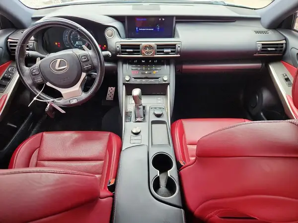 JTHCM1D27H5019290 2017 LEXUS IS - Image 8