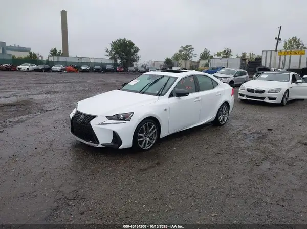 JTHCM1D27H5020410 2017 LEXUS IS - Image 2