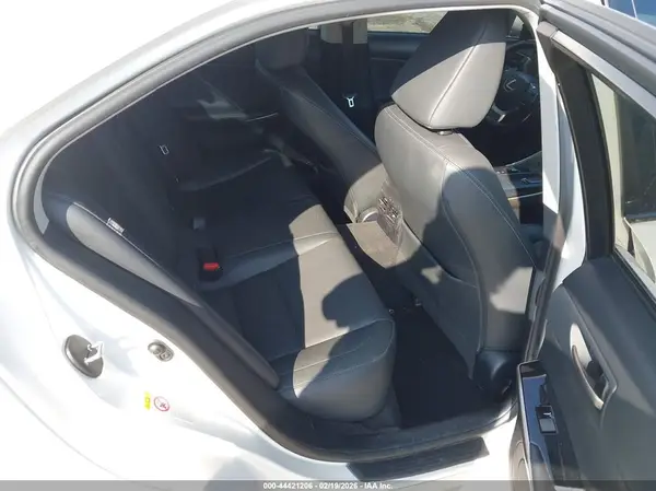 JTHCM1D27H5021508 2017 LEXUS IS - Image 8