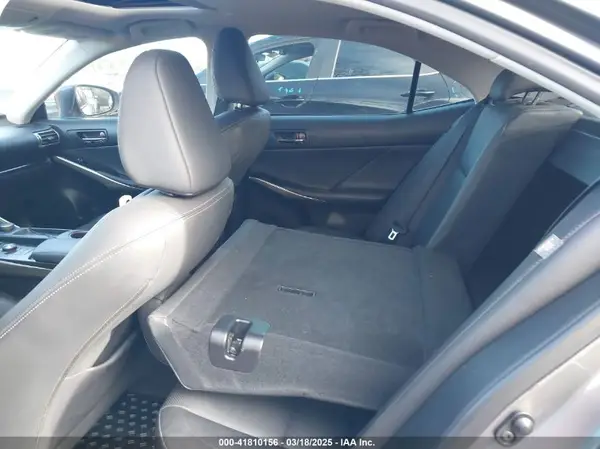 JTHCM1D28G5001685 2016 LEXUS IS - Image 8