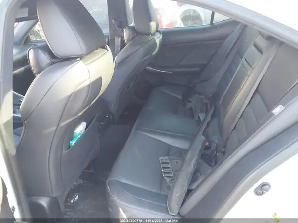 JTHCM1D28G5003808 2016 LEXUS IS - Image 8