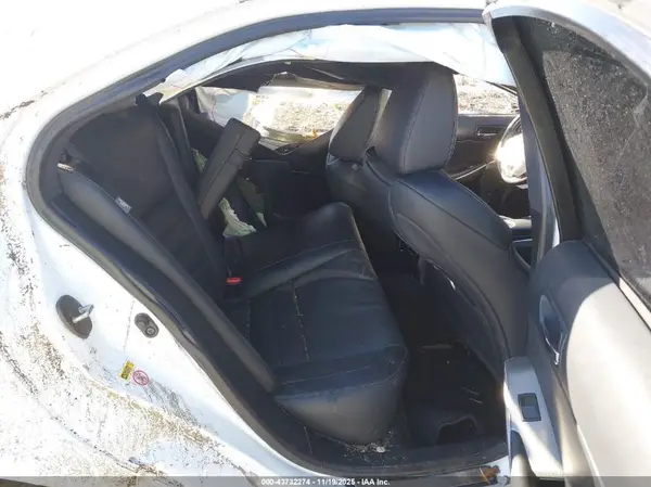 JTHCM1D28G5004800 2016 LEXUS IS - Image 8