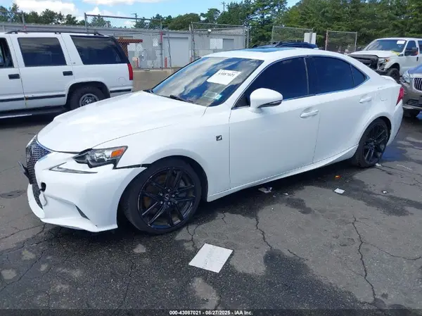 JTHCM1D28G5006322 2016 LEXUS IS - Image 2