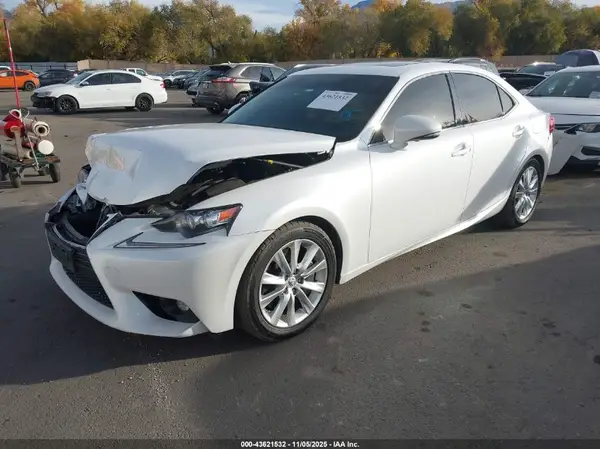 JTHCM1D28G5014405 2016 LEXUS IS - Image 2