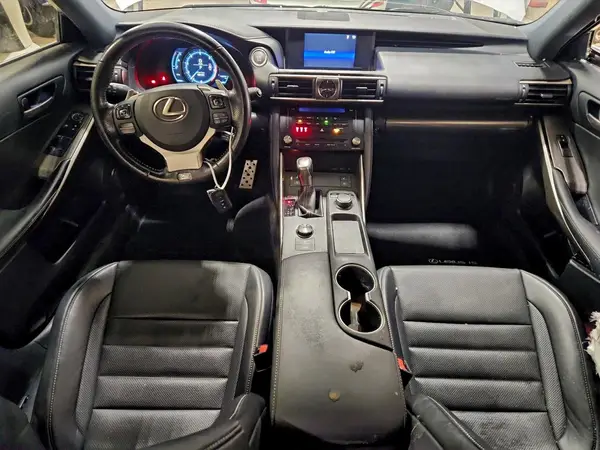 JTHCM1D28H5016124 2017 LEXUS IS - Image 8