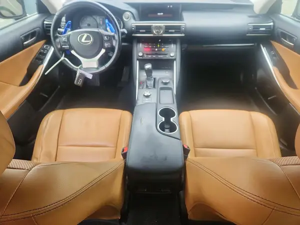 JTHCM1D28H5017614 2017 LEXUS IS - Image 8