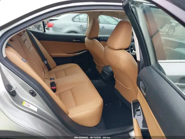 JTHCM1D28H5017872 2017 LEXUS IS - Image 8