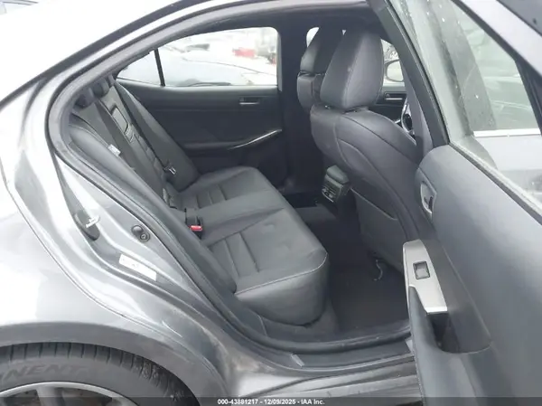 JTHCM1D28H5019234 2017 LEXUS IS - Image 8