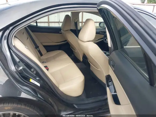 JTHCM1D28H5024661 2017 LEXUS IS - Image 8