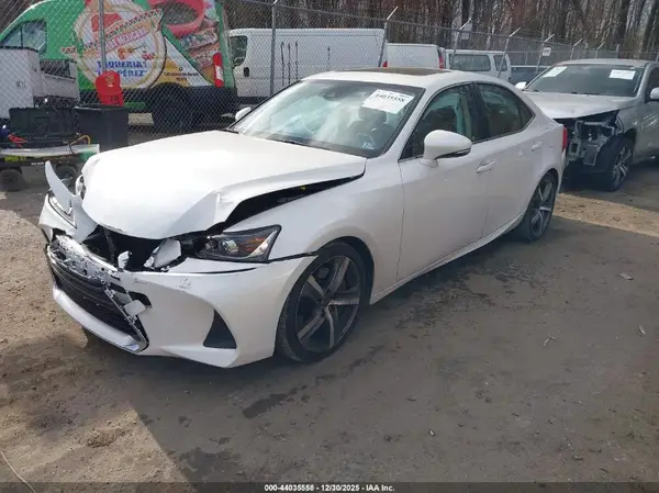 JTHCM1D28H5024675 2017 LEXUS IS - Image 2