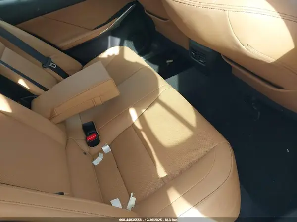 JTHCM1D28H5024675 2017 LEXUS IS - Image 8