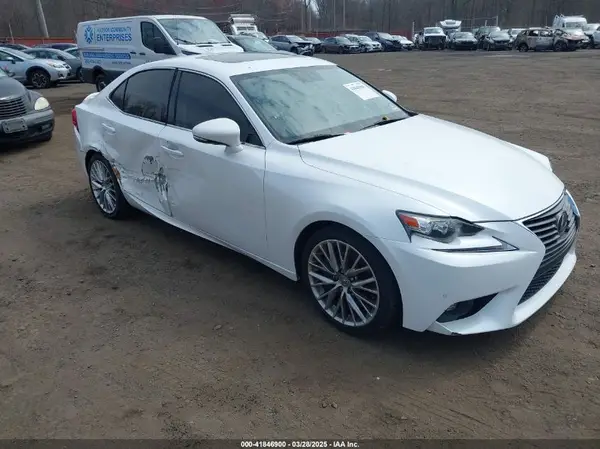 JTHCM1D29G5001131 2016 LEXUS IS - Image 1