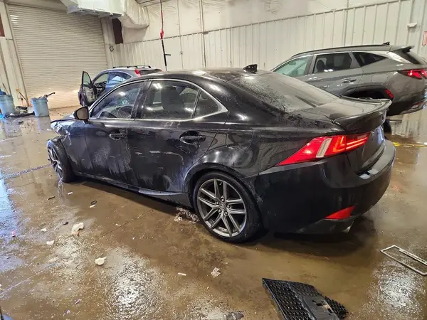 JTHCM1D29G5010282 2016 LEXUS IS - Image 2