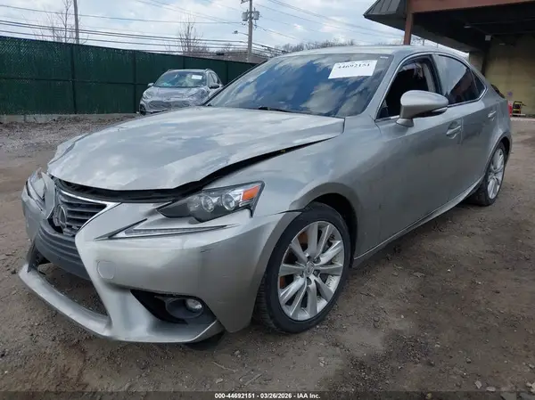 JTHCM1D29G5010637 2016 LEXUS IS - Image 2