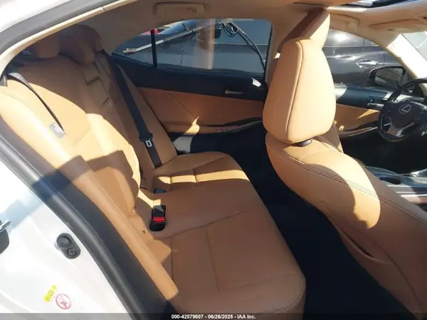 JTHCM1D29H5024555 2017 LEXUS IS - Image 8