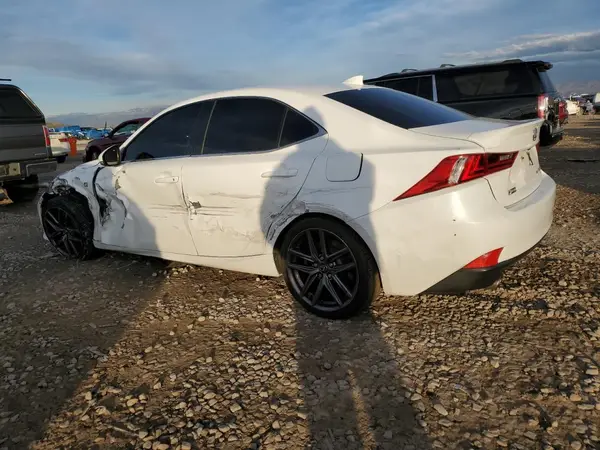 JTHCM1D2XG5009156 2016 LEXUS IS - Image 2