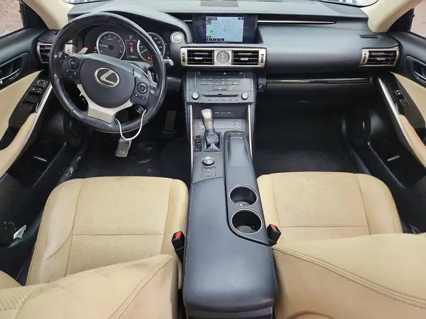 JTHCM1D2XG5009500 2016 LEXUS IS - Image 8
