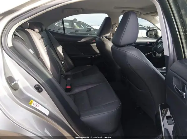 JTHCM1D2XG5010856 2016 LEXUS IS - Image 8