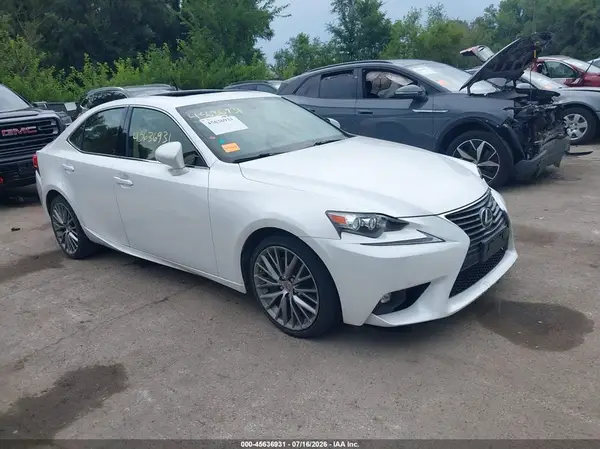 JTHCM1D2XG5014700 2016 LEXUS IS - Image 1