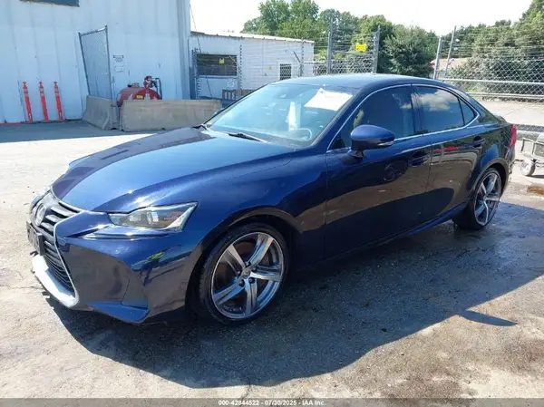 JTHCM1D2XH5015296 2017 LEXUS IS - Image 2