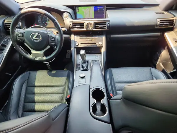 JTHCM1D2XH5015671 2017 LEXUS IS - Image 8