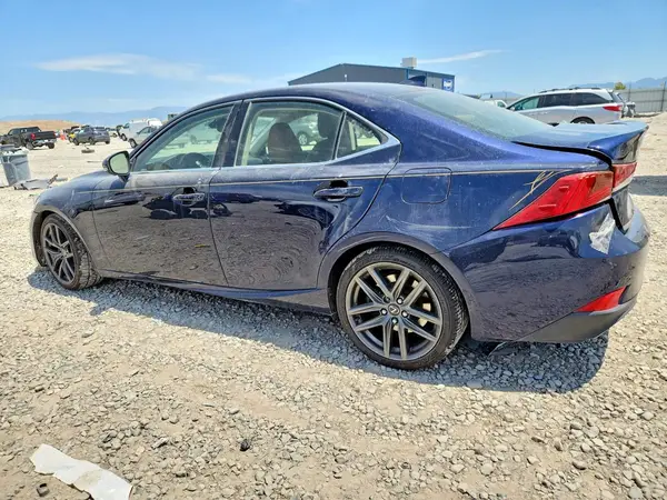 JTHCM1D2XH5015959 2017 LEXUS IS - Image 2