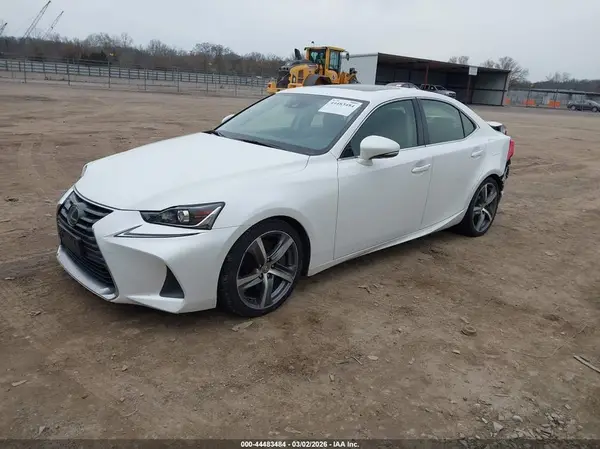 JTHCM1D2XH5017887 2017 LEXUS IS - Image 2