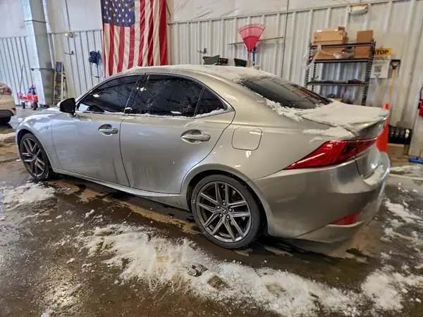 JTHCM1D2XH5018246 2017 LEXUS IS - Image 2