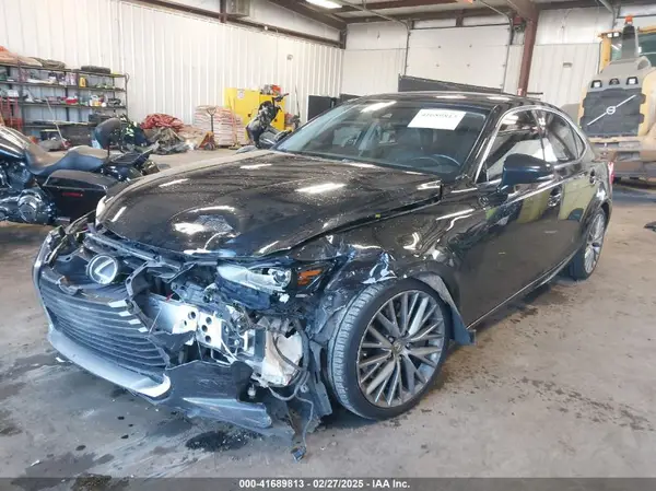 JTHCM1D2XH5018750 2017 LEXUS IS - Image 2