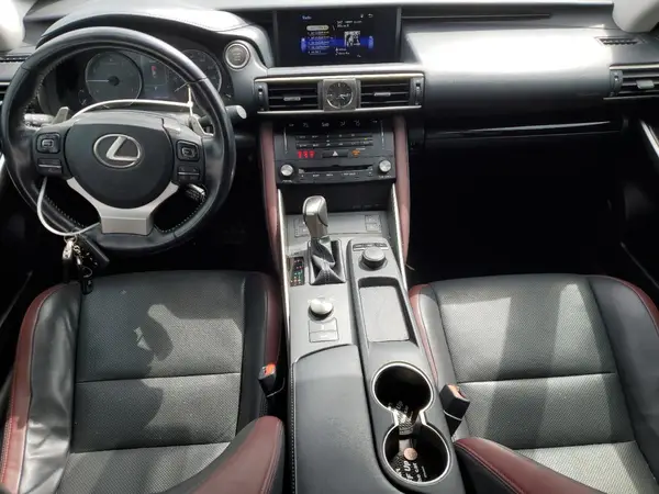 JTHCM1D2XH5019056 2017 LEXUS IS - Image 8