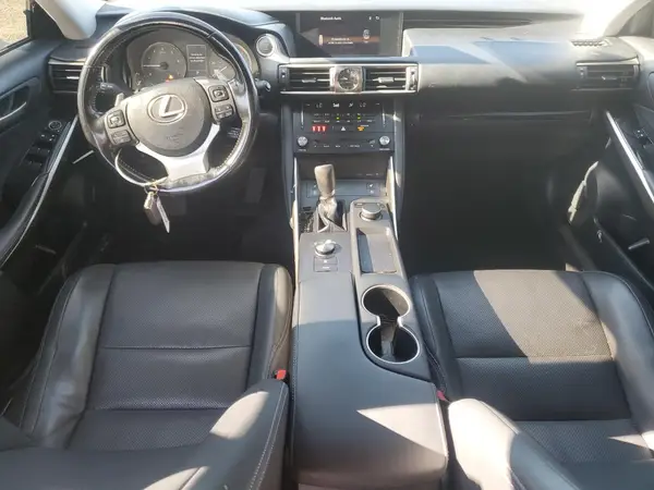 JTHCM1D2XH5020370 2017 LEXUS IS - Image 8