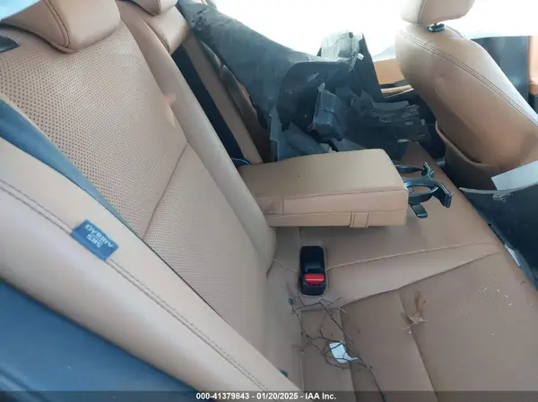 JTHCM1D2XH5020949 2017 LEXUS IS - Image 8