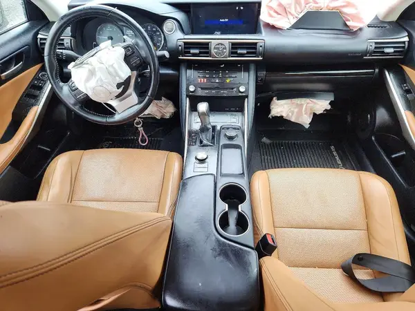 JTHCM1D2XH5021180 2017 LEXUS IS - Image 8