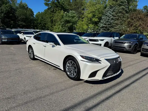 JTHCY1FF7J5001057 2018 LEXUS LS - Image 2