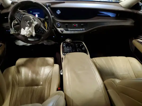 JTHCYLFF2J5000538 2018 LEXUS LS - Image 8