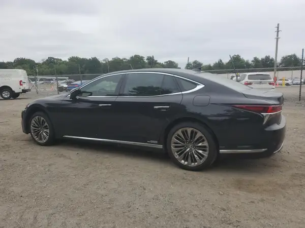 JTHCYLFF7J5000566 2018 LEXUS LS - Image 2