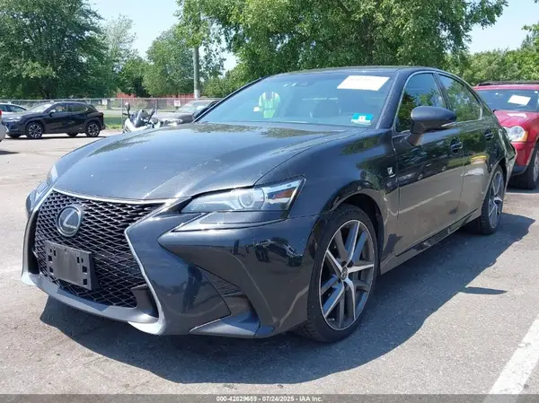 JTHCZ1BL0JA008500 2018 LEXUS GS - Image 2