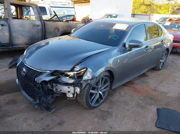 JTHCZ1BL1GA001032 2016 LEXUS GS - Image 2