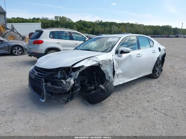 JTHCZ1BL2HA006046 2017 LEXUS GS - Image 2