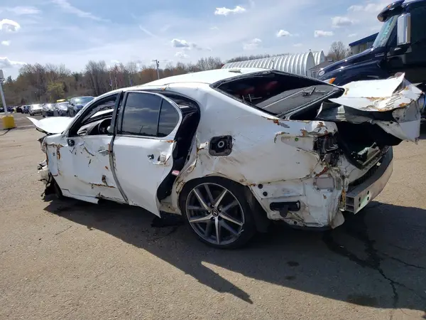 JTHCZ1BL2JA007865 2018 LEXUS GS - Image 2