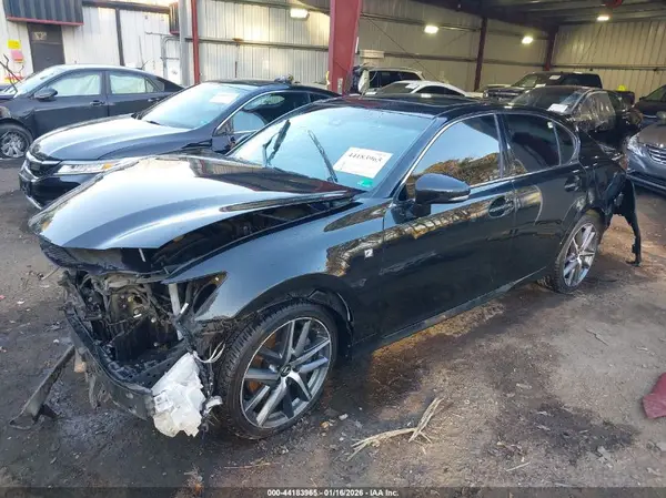 JTHCZ1BL2JA008918 2018 LEXUS GS - Image 2