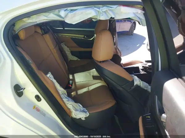JTHCZ1BL4GA002482 2016 LEXUS GS - Image 8