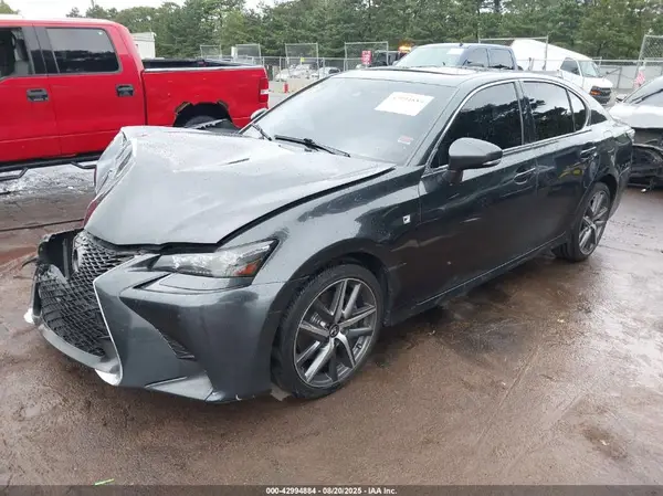 JTHCZ1BL4KA011000 2019 LEXUS GS - Image 2