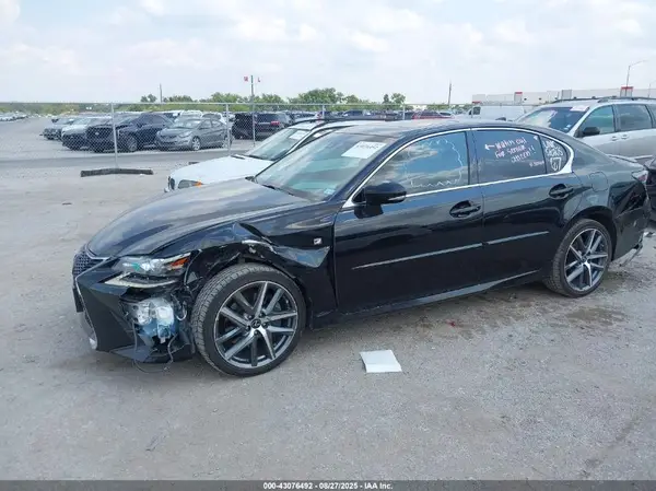 JTHCZ1BL8GA003649 2016 LEXUS GS - Image 2