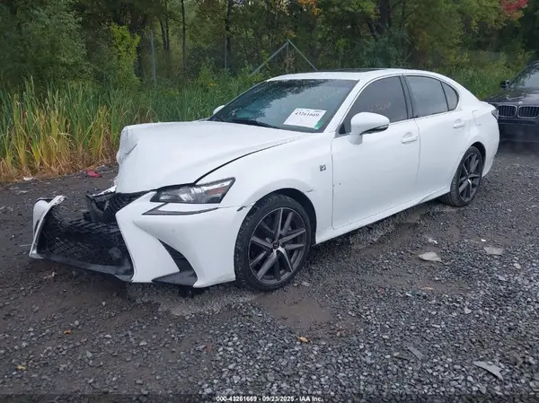 JTHCZ1BL8JA010303 2018 LEXUS GS - Image 2
