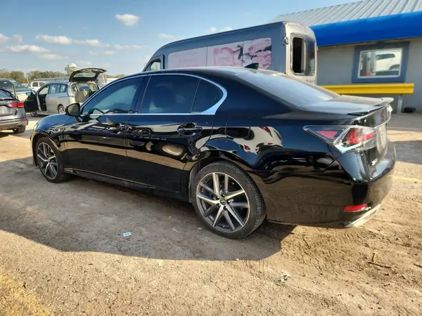 JTHCZ1BL8KA011131 2019 LEXUS GS - Image 2