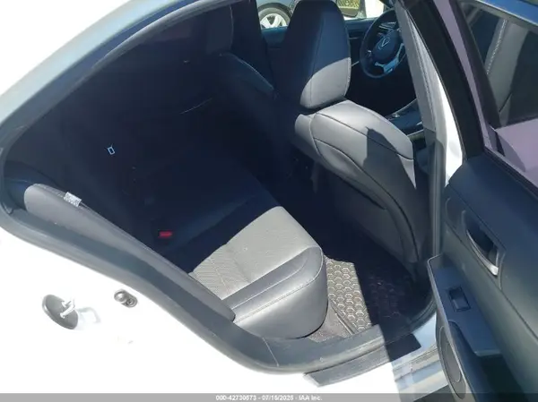 JTHCZ1D20K5016305 2019 LEXUS IS - Image 8