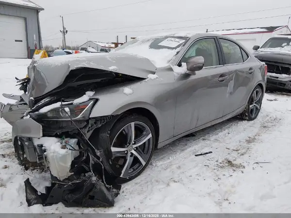 JTHCZ1D29J5014678 2018 LEXUS IS - Image 2
