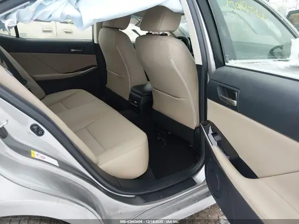 JTHCZ1D29J5014678 2018 LEXUS IS - Image 8